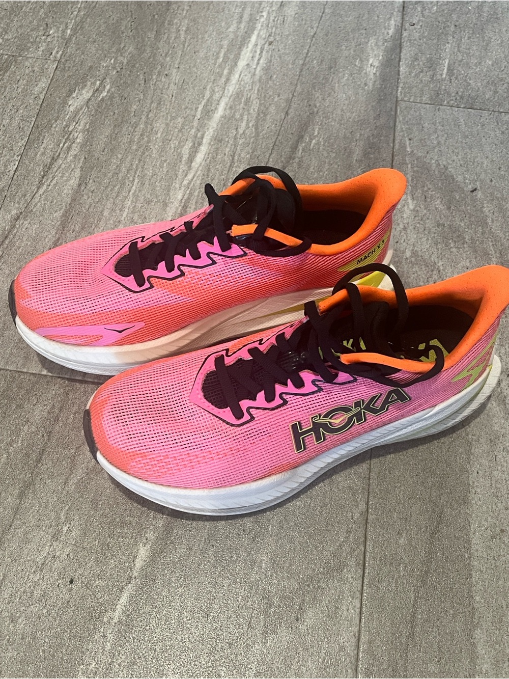 Hoka Mach X 3
